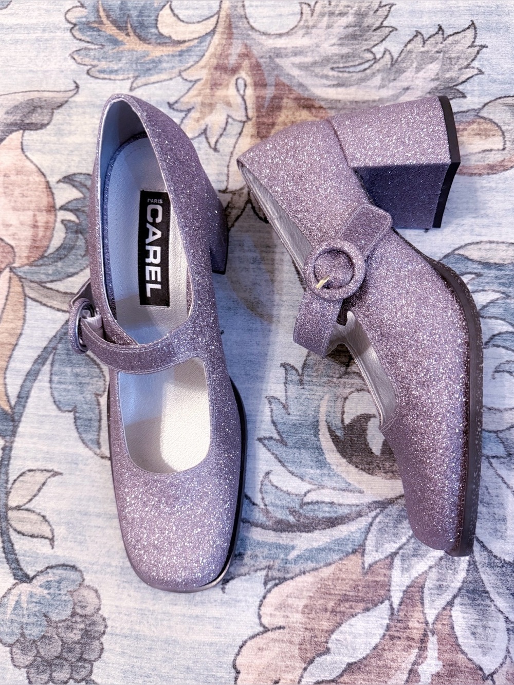 Brand New! Carel Paris metallic leather shimmery mauve mary janes.